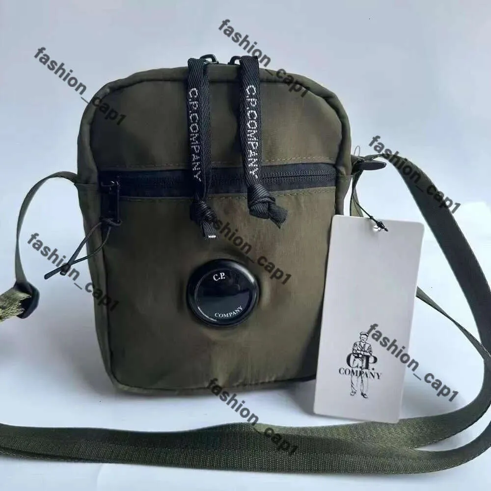 Sac de créateur CP Bag Europe Designer CP épaule unique CP Comapnys petit téléphone portable lunettes à une lentille sac fourre-tout unisexe décontracté sacs de poitrine taille CP Companys sac fourre-tout 74