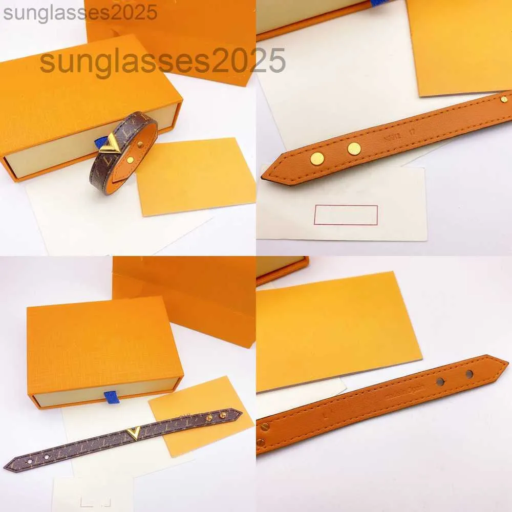 Poh kong leather bracelet discount
