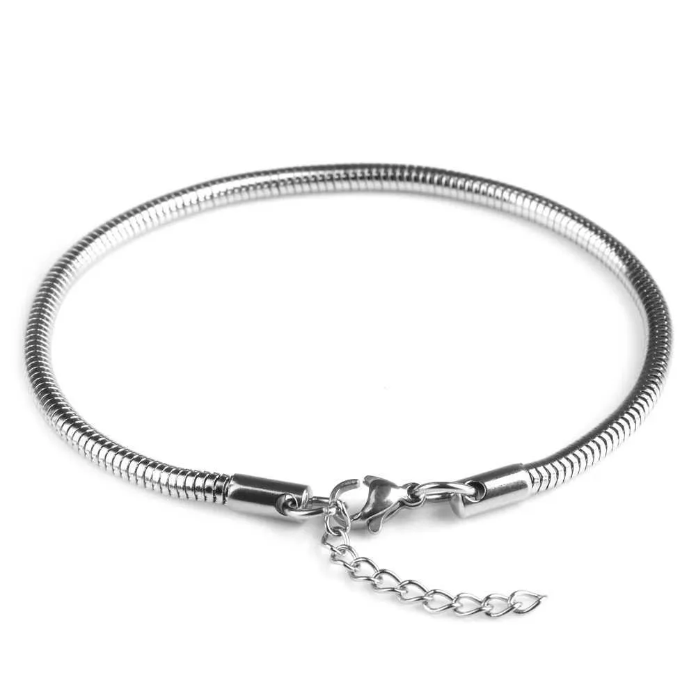 Łańcuch Wysokiej jakości Bransoletka łańcucha ze stali nierdzewnej odpowiednia dla kobiet Nowa trend Prosta bransoletka odpowiednia do męskich prezentów biżuterii Q240401
