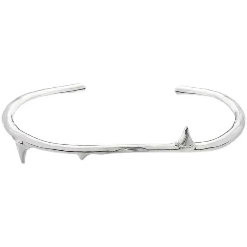 Chain Independent Rose Thorn Chain Armband för par Enkel mode Personlig trend Helt matchade smycken Q240401