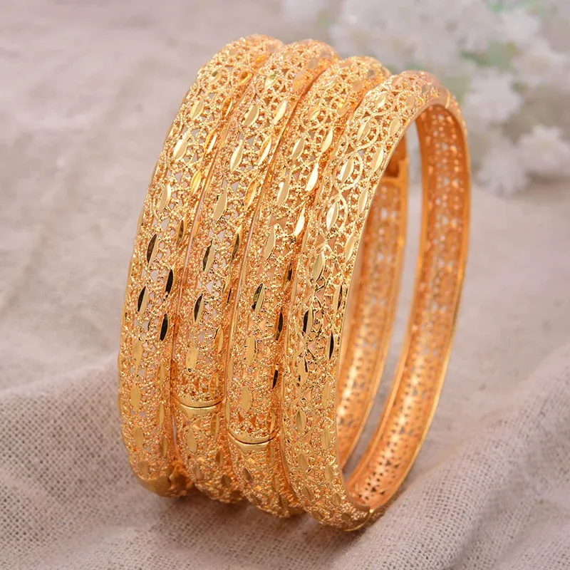 Bangles 24K 4Pcs/lot Dubai India Ethiopian Yellow Solid Gold Color Filled Lovely Bangles For Women girls party jewelry Bangles Bracelet