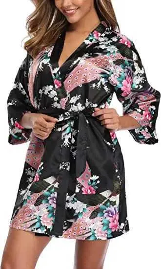 1U9c Sexy Pajamas Satin Silk Femmes Mariage Bridemaid Robe Sexy Crane Imprime Bathrobe court long Kimono Night Robe Robe Fashion Dreshing Robe Femme 2404101