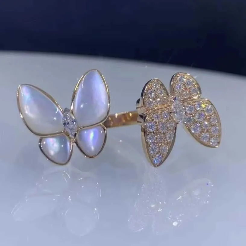 Original Hot Selling 925 Sterling Silver Van White Shell Butterfly Ring pläterad med 18K Rose Gold Opening Double Exquisite High Version med logotyp