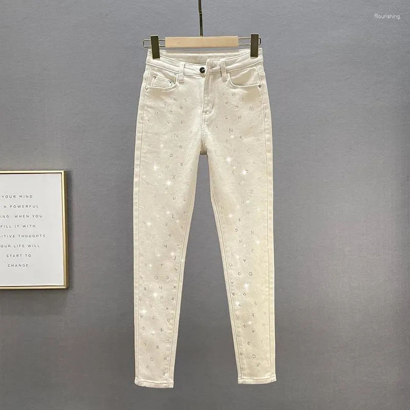 Kvinnors jeans Autumn Winter Thin Velvet Letters Borrning för kvinnor All-Match Hög midja Slimming Pencil Pants Tight Denim