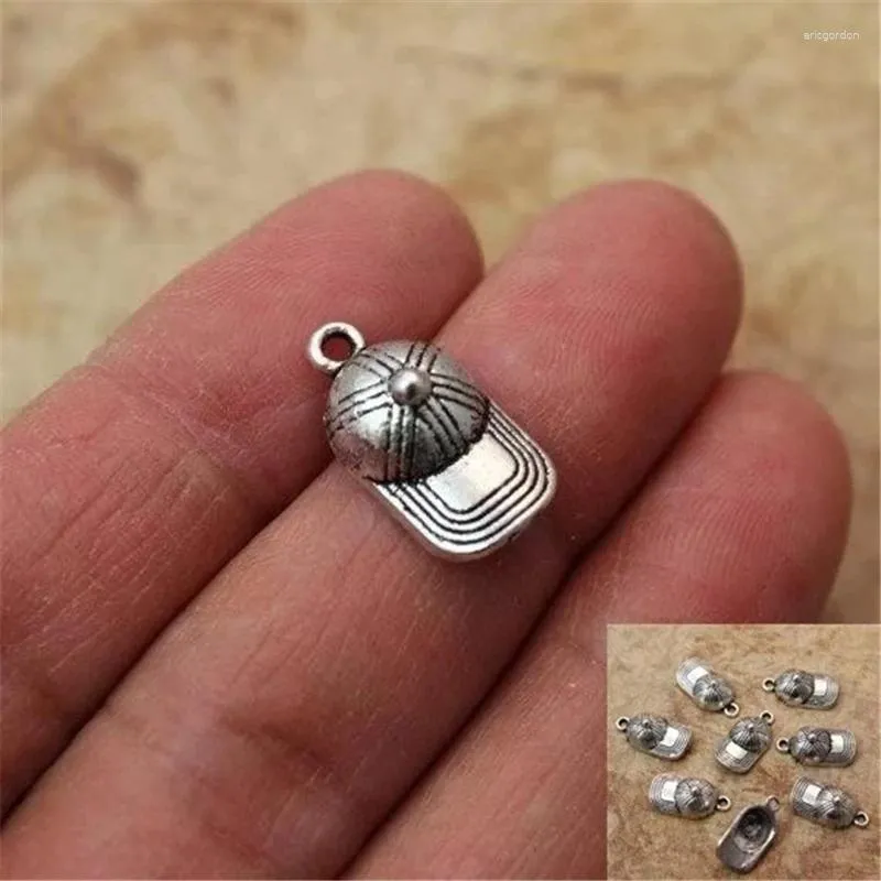 Charms 15X Baseball Cap Hoed Antiek Zilver Kleur Toon 3D DIY Accessoires Craft Maken Of Sieraden Decoratie 10x15mm