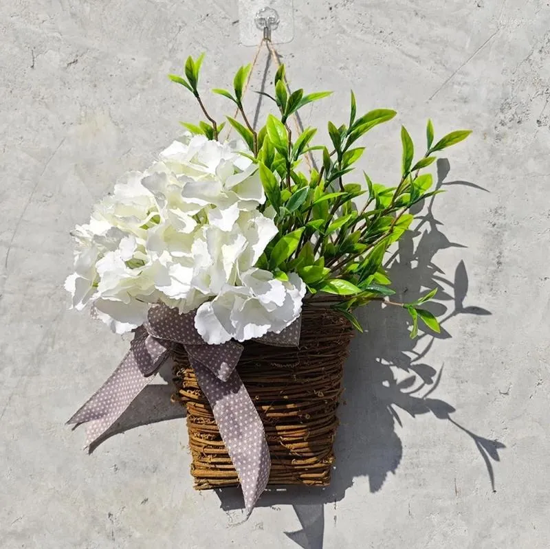 Декоративные цветы Твердые корзины с искусственными цветами долговечны и устойчивы к выцветанию Искусственное растение подходит для любого праздника