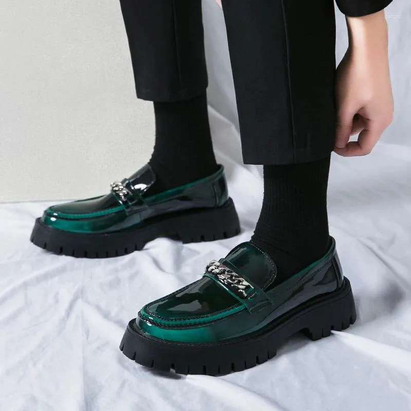 Casual Schoenen Heren Voor Feest Groen/Zwart Lakschoen Elegante Slip-On Loafers Mannelijke Modieuze Dikke Zolen Grote Teen