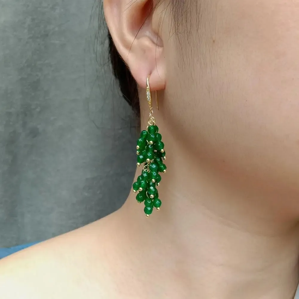 YYGEM 4mm facettes rondes vert Jade plaqué or boucles d'oreilles longue goutte crochet bijoux pour femmes de mariage 240401