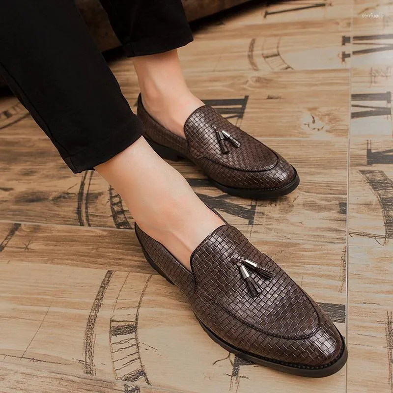 Scarpe casual Vera Pelle Moda Uomo Mocassini eleganti da lavoro Punta a punta Oxford nera Traspirante Matrimonio formale