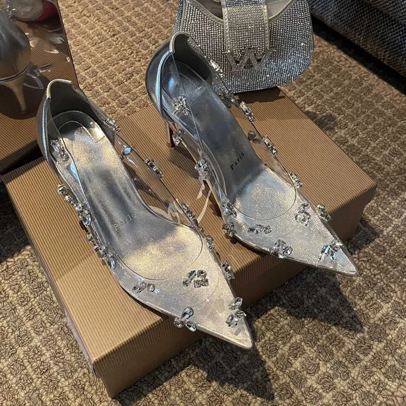 Kristal yüksek topuklu ayakkabılar temiz rhinestone pompaları sivri ayak parmağı sandaletleri kadınlar elbise düz ve stiletto topuk 6.5cm 10.5cm parti akşam kristal gümüş ayakkabılar