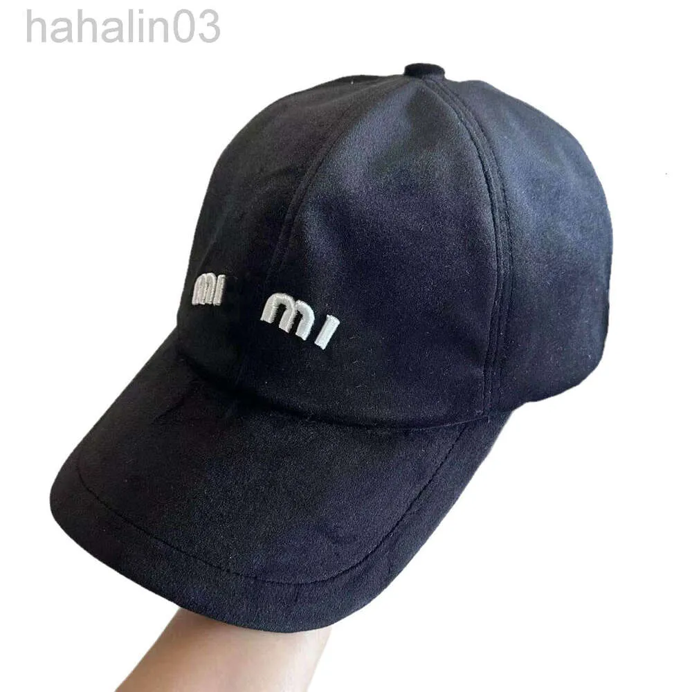 Desginer Mui Mui Baseball Hat Miao Family Velvet Baseball Hat Letter Duck Tonging Hat Fashionカップ