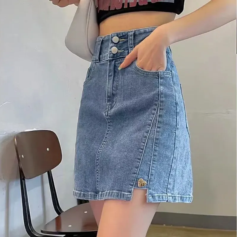 Jupe courte anti-denim polyvalent pour les femmes en été haute taille Aline enveloppée d'étudiant de la hanche coréenne version 240323