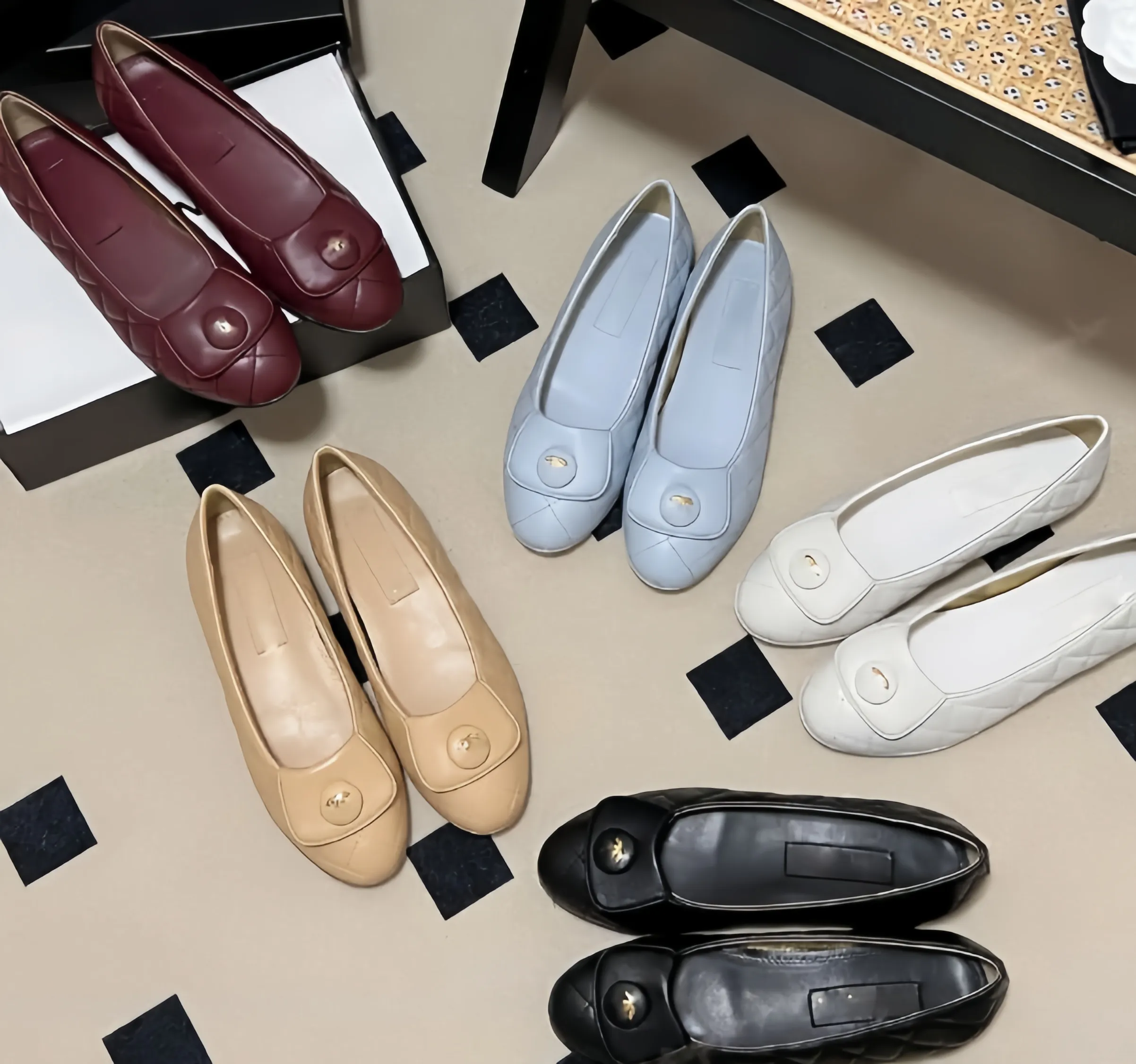 Designer balettlägenheter skor paris varumärke svarta loafers kvinnor quiltade äkta läder glid på ballerina lyx dam rund tå damklänning skor