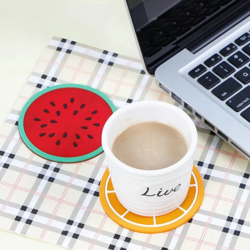 2024 Fruit Shape Custer Coaster Silicone Slipling Pad Cup Cup Mat Hot Hot Drink حامل القدح Stand Home Table Decoration