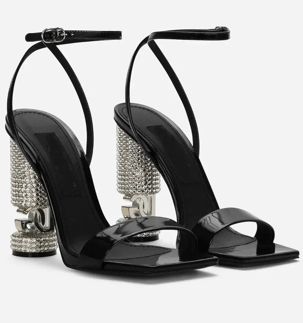 أحذية الصنادل المصقولة الزفاف الفاخرة مع أحذية الراين الكعبي عالي الكعب سيدة مضخات براءة اختراع سوداء مثالية المصارع الصندل EU35-43