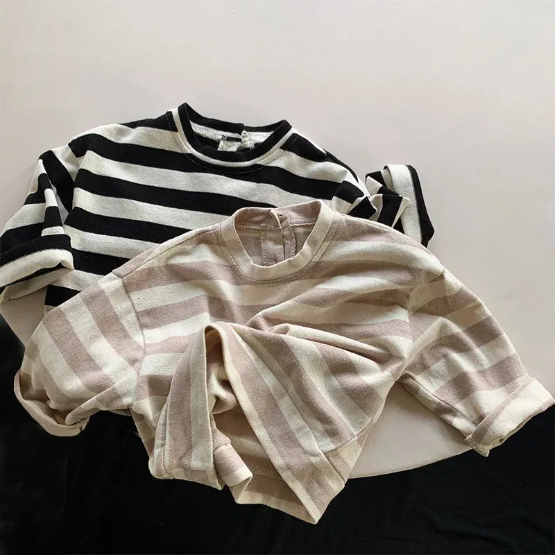 Korean Style 1-6Yrs Kids T-shirt Stripe Cotton Long Sleeve T-shirt Baby Girls Boys Pullover Tops Spring Autumn Children Clothing 240318