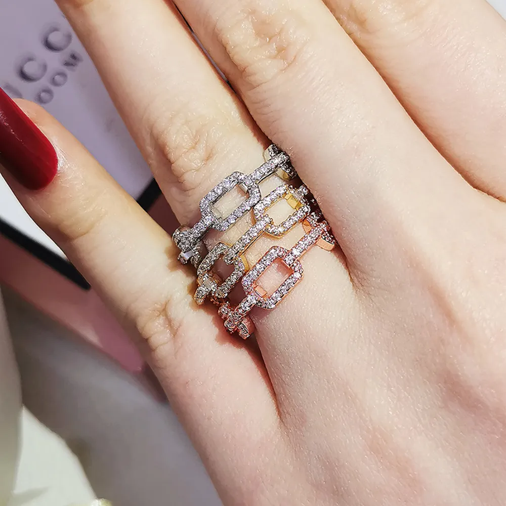 Solitaire Zircon Ring For Women In Silver And Rose Gold Finish_voghion.com