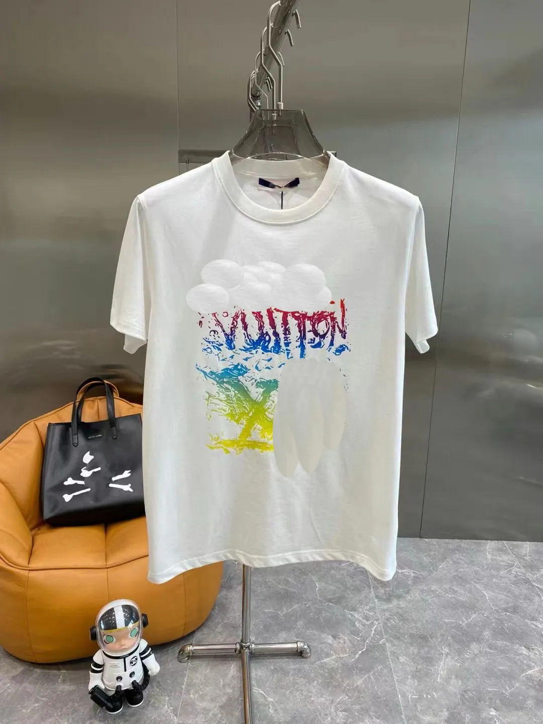 Hellstar Designer Mens T Shirts Gallerydept Shirt 100 ٪ خطاب قطن مطبوع يوميًا الرياضة غير الرسمية T-Shirt Haikyuu Mens Designer Bapestar Shirt Man Calte 03