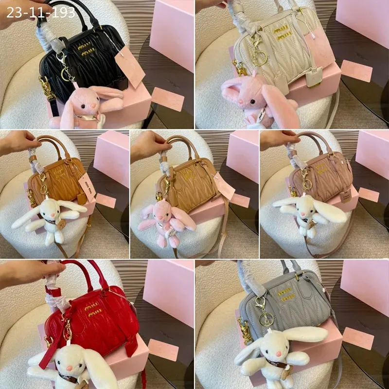 10A Miui Wander Shoulder Matelasse Bowling Tote Designer Bag For Womens Man Leather S Top Handle Mini Cross Body Clutch Handbag Pochette Half Moon Bags