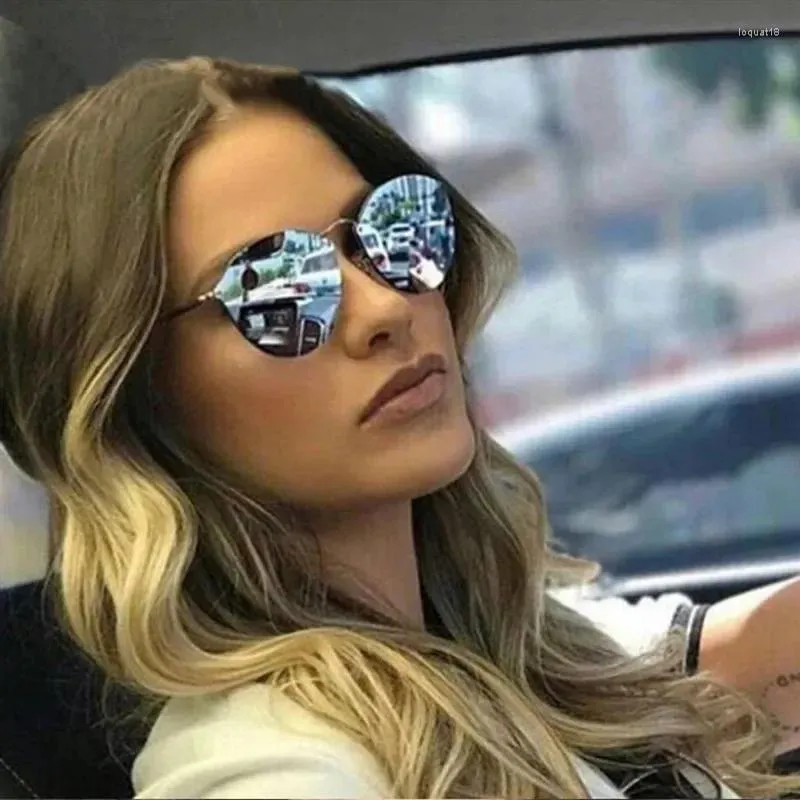 النظارات الشمسية أزياء Cat Eye Women Women Design Metal Legs Mirror Rimless Sun Glasses for Shades Oculos Gafas UV400