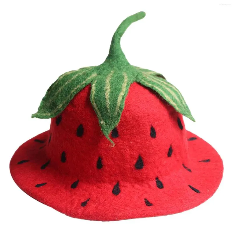 Berets Strawberry Hat Party Fashionable Casual Red Warm Cap Festival Adult Soft Halloween Costume Girl Unique Gift Wool