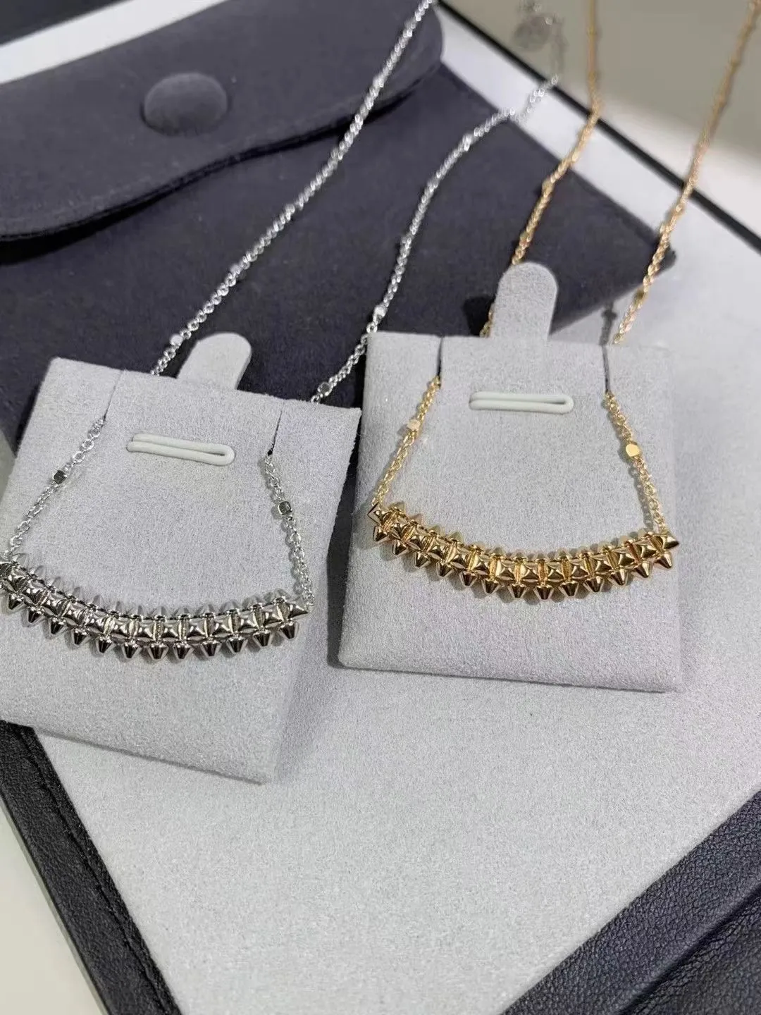 S925 Sterling Silver Necklace Luxury High Turn fashion clavicle Simple bullet head necklace earrings 925 silver ladies temperament couple jewelry