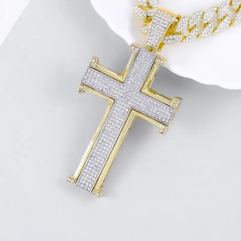 Pendentif Colliers Haute Qualité Croix Collier avec Bling 4mm Corde Chaîne Sports Ras Du Cou Hip Hop Bijoux Créatifs Pour Hommes Et Femmes Fête