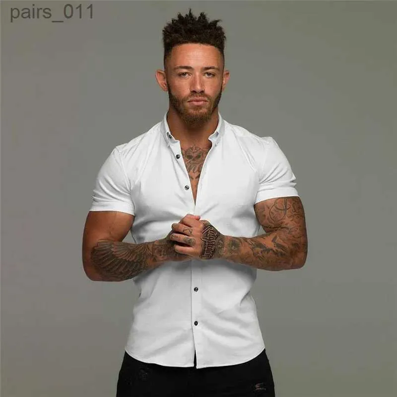 メンズカジュアルシャツメンズファッションドレスシャツサマークラシックスリムフィットボタンメン用のショートスリーブシャツカジュアルビジネス男性ヒップスターソーシャルシャツ240402