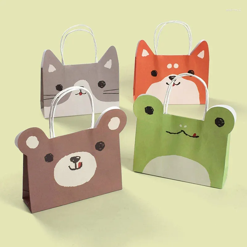 Present Wrap 10st Cartoon Animal Paper Bag med handtag dagis Snack Porrack Candy Packaging Baby Shower Party Supplies