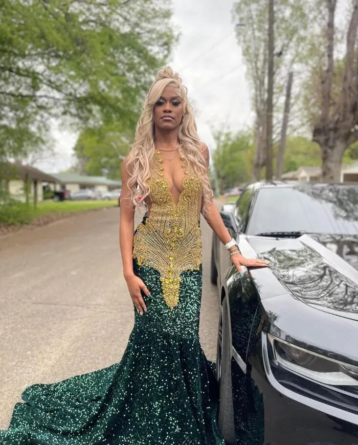 Luxury Hunter Green Gold Mermaid Sparkly Evening Dress With Sparkly Diamond Velvet For Black Girls Perfect For Prom Parties And Galas From Readygogo 201.01 DHgate.Com