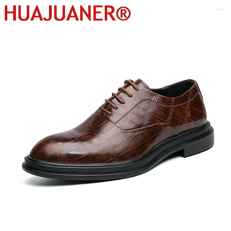 Chaussures décontractées mode formelle hommes marque Design à lacets Derby Oxfords homme en cuir verni robe de bureau chaussures