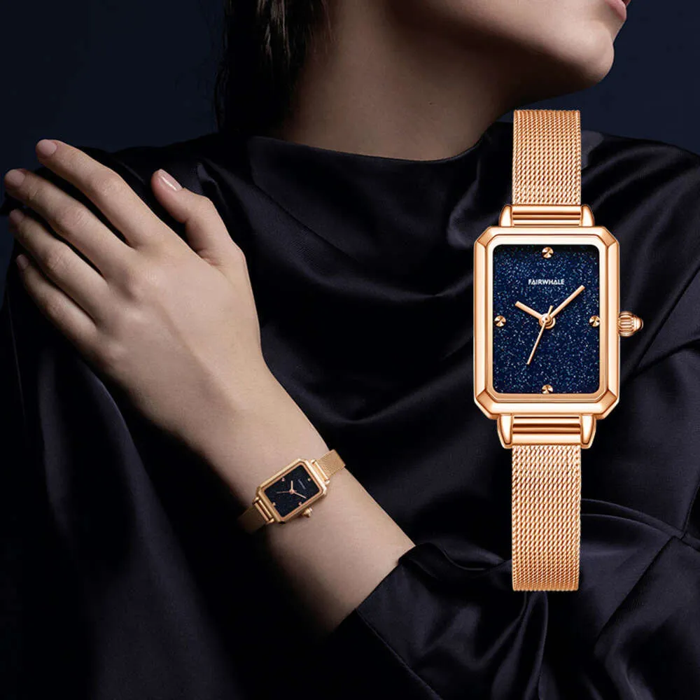 Mark Waffey Brand pour le tempérament à la mode et à la mode des femmes avec une petite montre carrée en diamant étoilé de ciel étoilé, une montre à quartz imperméable