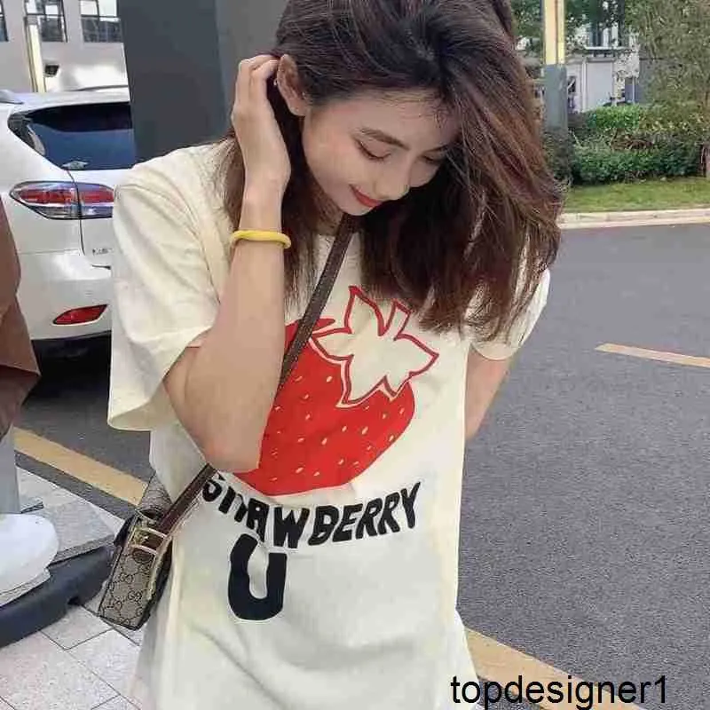 Designer 24 Summer New G Family Printed Strawberry Women's T-shirt Trendy Academy Style Fashion Half Sleeve Women's Wear 1003