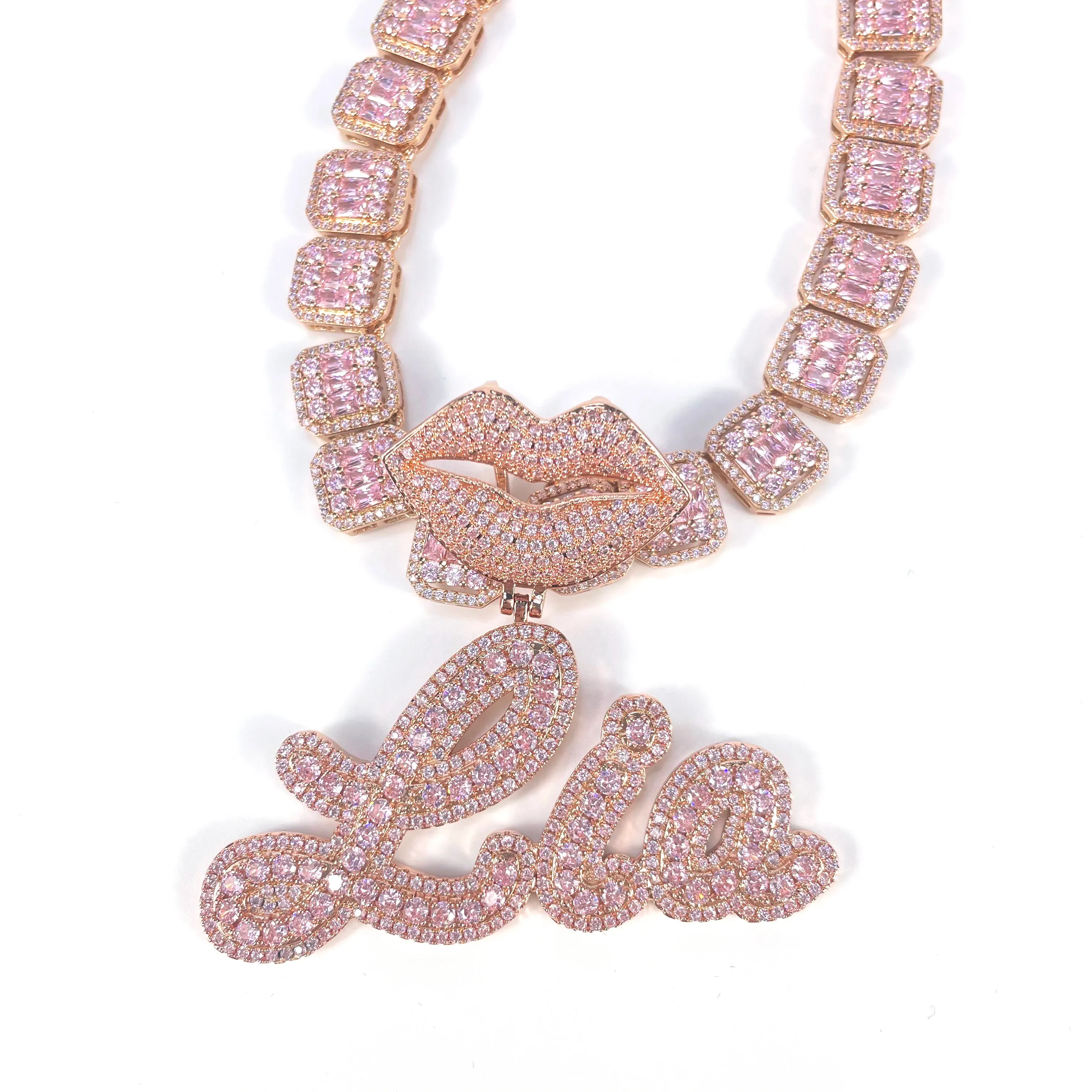 Halsketten Iced Out Lippenhaken für Frauen, individuelle Namenskette, Baguette-Kette, CZ-Roségold, Lippen-Design-Verschluss, personalisierte Namens-Anfangshalskette