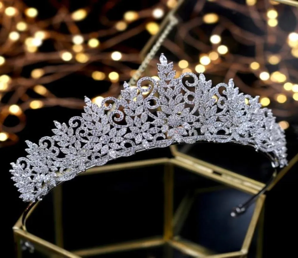 Fantastisk drottning Zircon Tiara Vintage Headpiece Wedding Crowns Bridal Hair Jewelry Tocado Novia Wedding Hair Accessories5627512