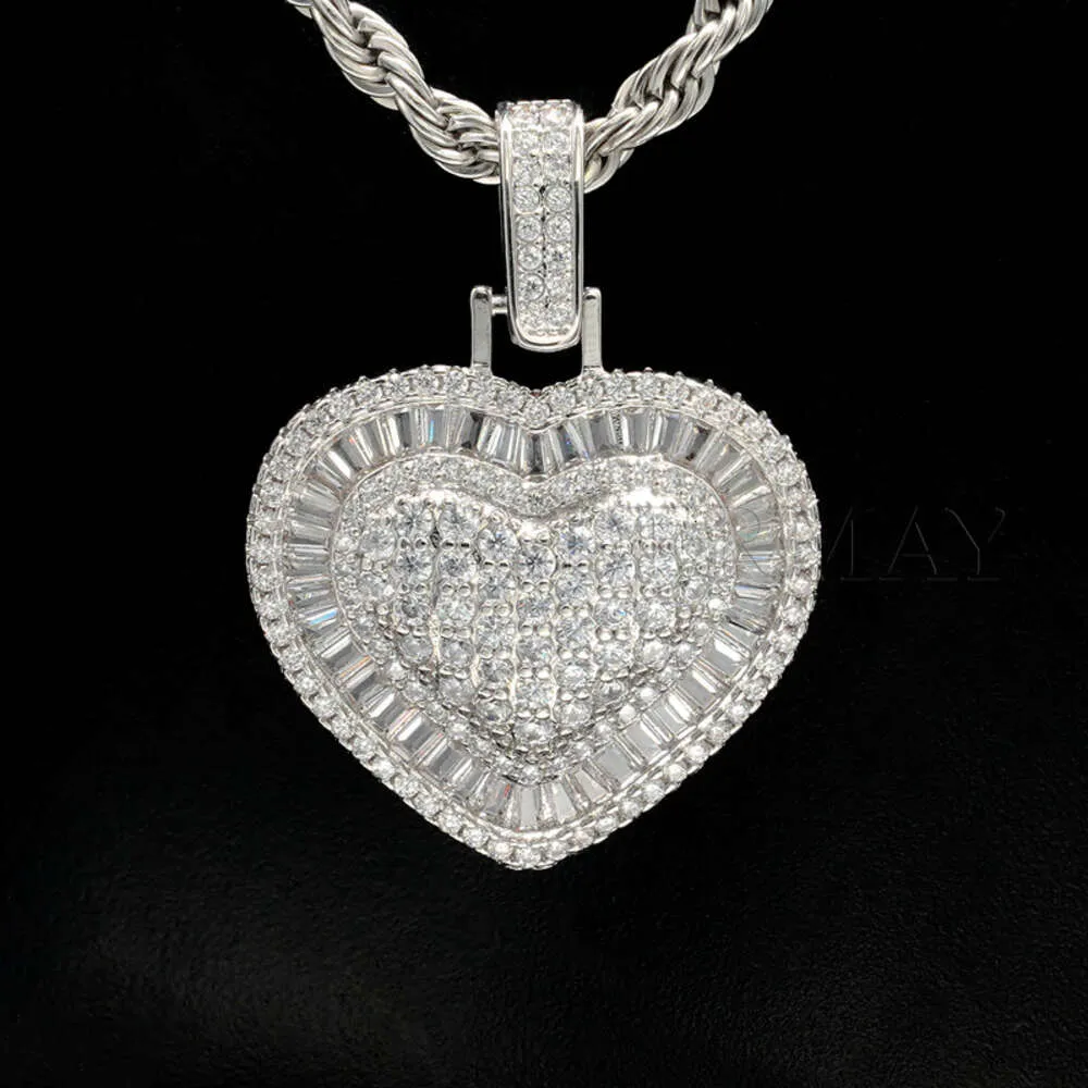 Collier Fasion Collier Baguette Coeur Digne D VVS PENDANTS DE MISSANITE 925 Collier de pendentif de bijoux en argent sterling pour femmes