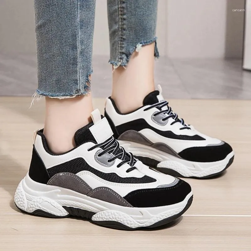 Casual Schuhe Koreanische Version Mesh Atmungs Dicken Boden Turnschuhe Frauen 2024 Mode Einfach Alle-spiel Herbst Und Winter