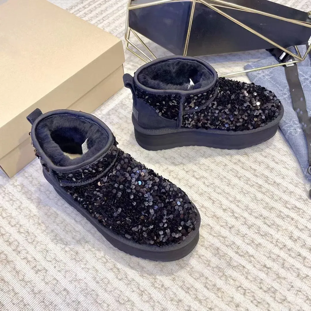 Buty 2023 Nowe kobiety Pearl Paillet Paillet Snow Boots Waterproof Inslams Kamelki Buty Platforma Keep Warm Fur Ladies