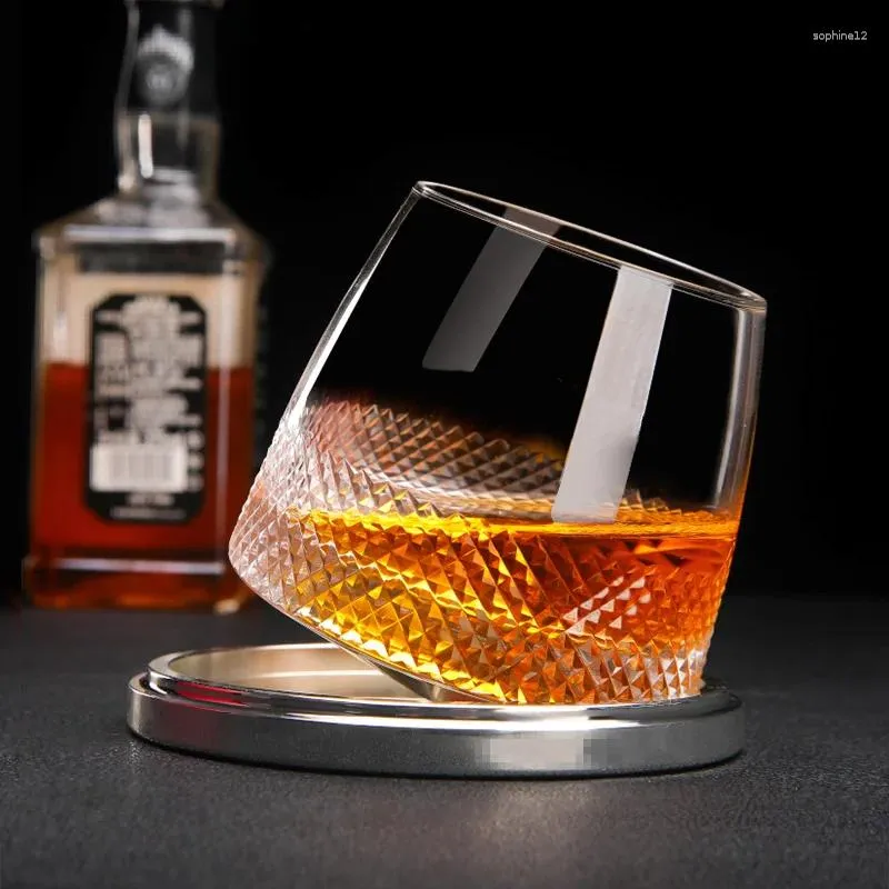 Vinglasögon halvautomatisk roterande whisky glas europeisk spin cup med hållare cognac konjak snifter hand snidning whisky tumbler