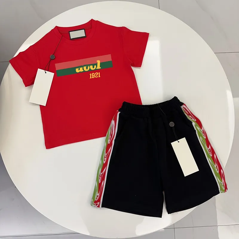 Baby Pallover camisa meninos roupas de designer de garotas duas peças G Conjunto Kids Treno de luxo para crianças camisetas shorts de verão Big Kid Toddler Tees Kalekids CXD240424-6