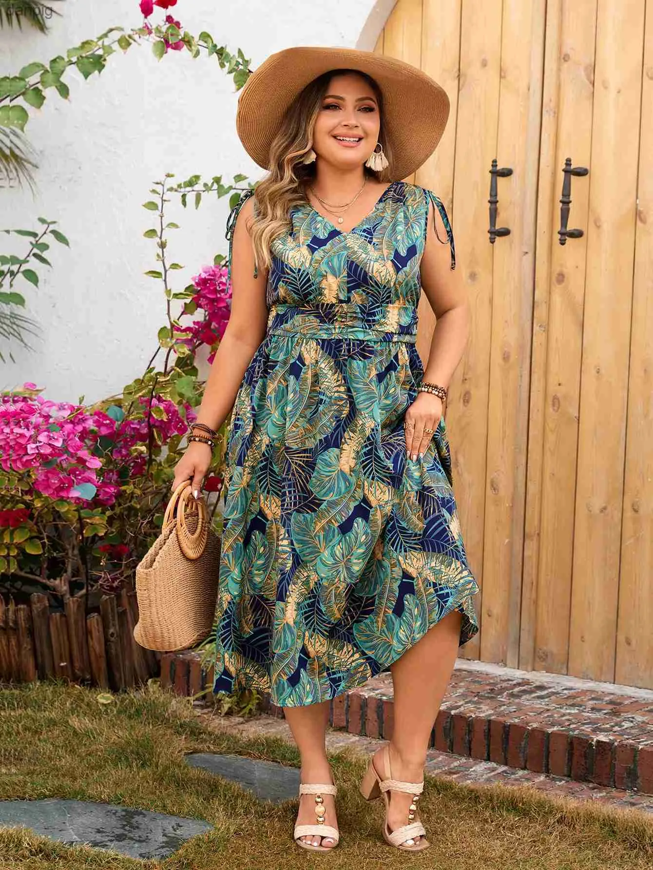 casual outfit summer attire for chubby ladies Womens Plus Size Summer Dresses, Plus Size Ruched Midi Dress V