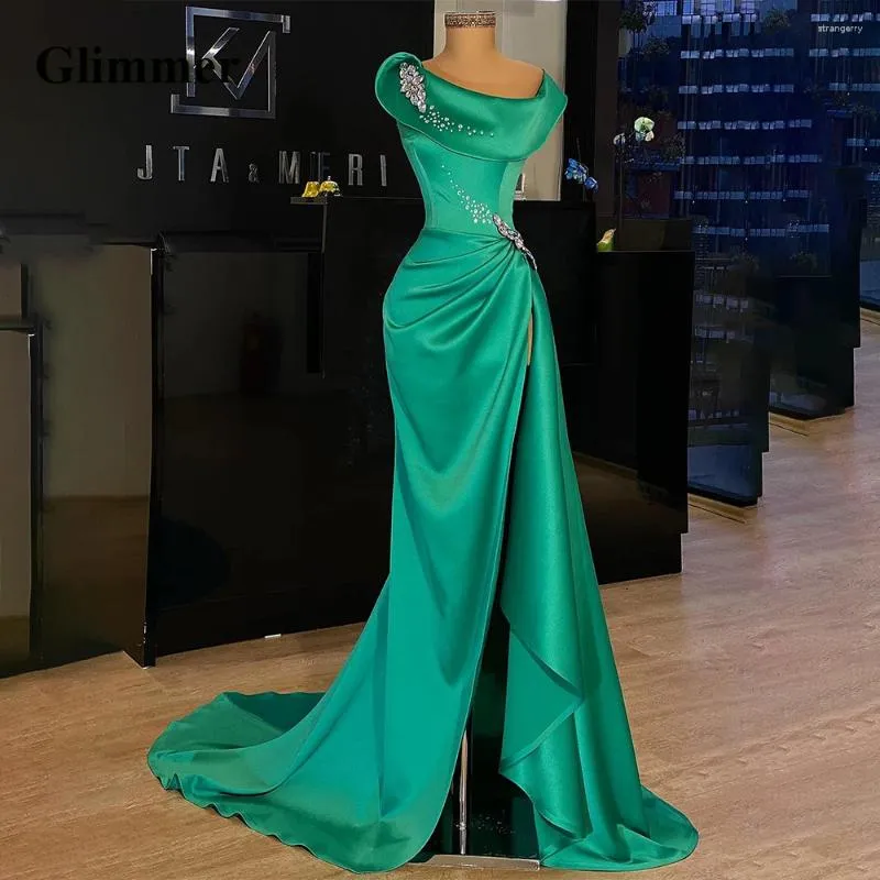 Runway Dresses Glimmer Delicate Rhinestones Celebrity Mermaid Satin Sleeveless Slit Court Train Vestido De Formatura Made To Order