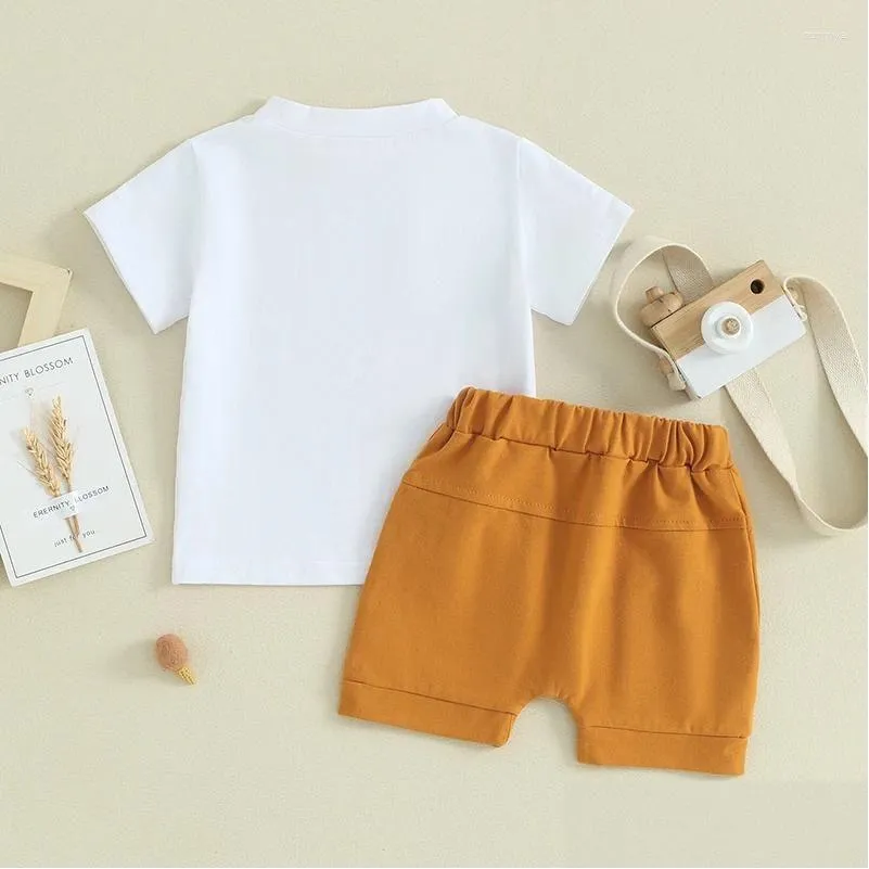 Conjuntos de roupas Criança Bebê Menino Escavadeira Outfit Um pouco de sujeira nunca machuca Construção T-shirt e Shorts Set Drop Delivery Kids Matern Otmi3