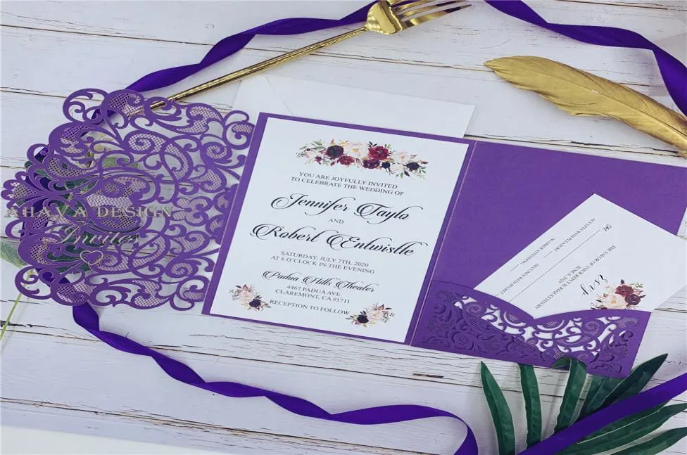 Shimmery Purple Laser Cut Pocket Wedding Invitation Suites Anpassningsbara inbjudningar med svarskort och kuvert 5717694