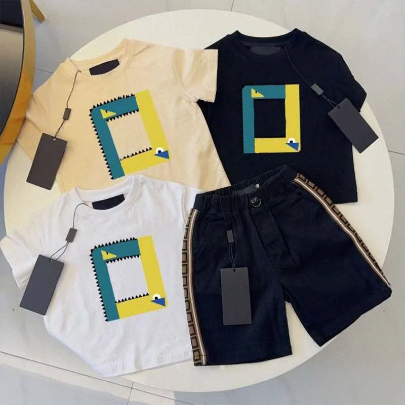 Designer bear Tshirts Shorts Sets brand baby kids toddler Boys Girls Clothing set Clothes Summer white black Luxury Tracksuit youth Spoobw2#