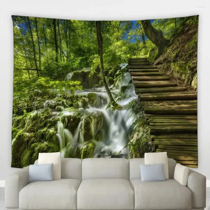 Tapisserier Forest Waterfall Bohemian Tapestry Lake Green Planting Trees Spring Natural Scenery Wall Hängande trasa vardagsrum sovrumsdekor