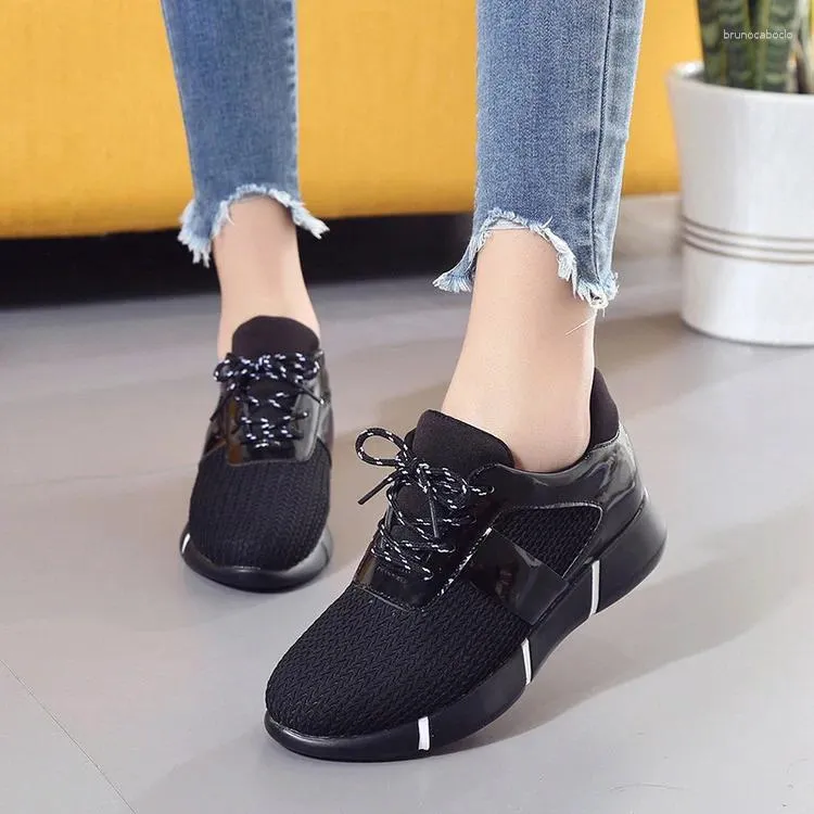 Chaussures de marche légères et respirantes pour femmes, Surface nette, Version coréenne, confortables, sport, tendance, Style voyage