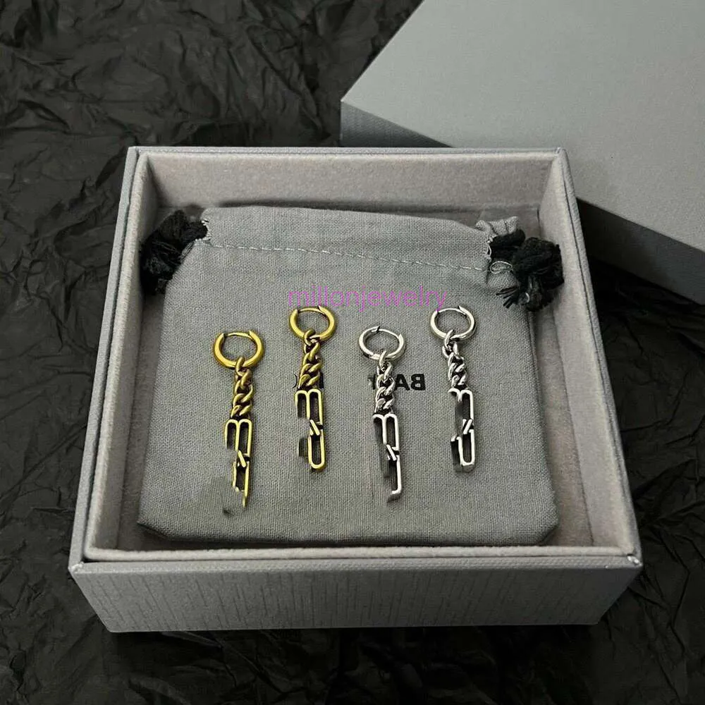 jewelry bb earring Double b chain metal letter b Paris earrings neutral earrings for men women