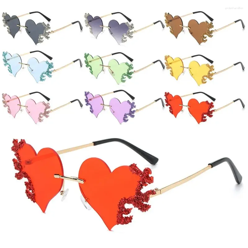 Lunettes d'extérieur tendance lunettes de fête drôles nuances de plage lunettes de soleil coeur flamme scintillante soleil en forme de coeur sans monture