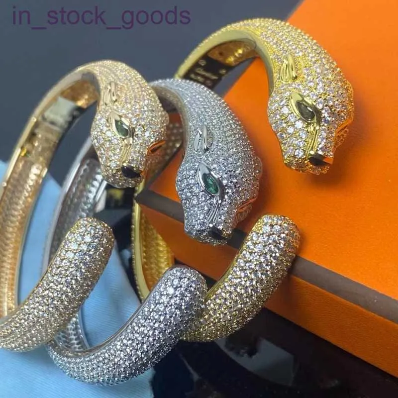 Bracciale di design di alta qualità VGold Nuovo braccialetto con diamanti pieni di testa di leopardo Versione alta alla moda Precision Spot Full Sky Star Bracciale leopardo Originale 1: 1 con reale